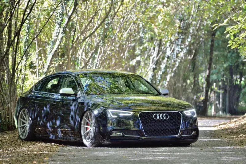 1点限り 20インチ Rohana　ロハナ Rf1 Brushed チタニウム　コンケーブ ホイール　４本セット　アウディ　 Audi B8 B9 A4 S4 2009 ～　-Dfo-2021★ 1